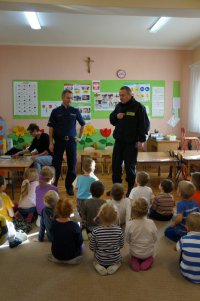 Raciborscy policjanci na spotkaniu z przedszkolakami w Grzegorzowicach