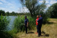 Dzielnicowi wspólnie z ratownikami WOPR kontrolują zbiorniki wodne w powiecie raciborskim